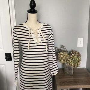 Old Navy XS Long Sleeve Dress